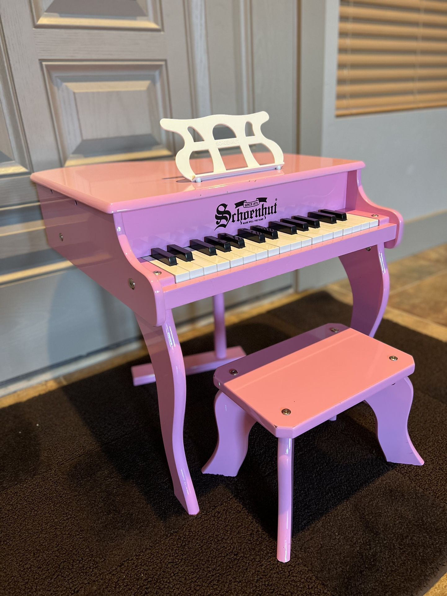 Schoenhut 30 Key Fancy Baby Grand Piano