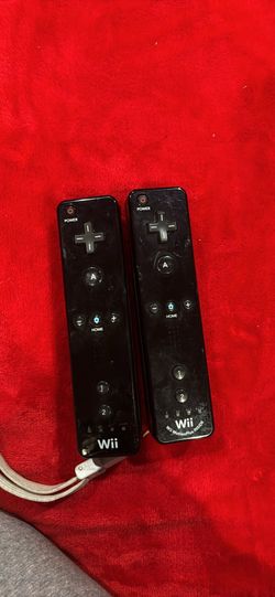 Wii controllers