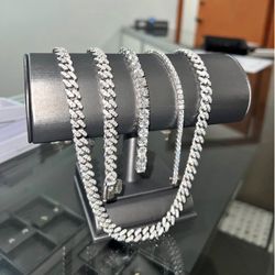 Cuban Link Diamond Bracelet 