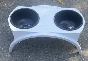 Double Dog Bowl