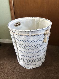 BRAND NEW LAUNDRY HAMPER
