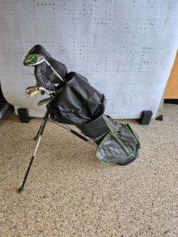 USA Kids Ultra Light Golf Club Set - LIKE NEW!