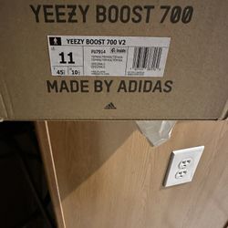 Brand New Men’s Size 11 Yeezy 