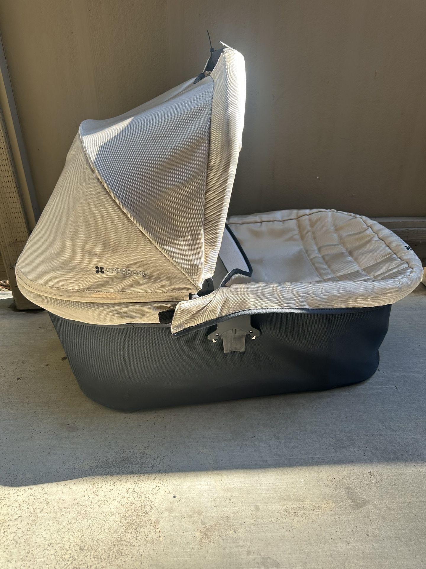 Uppababy Bassinet