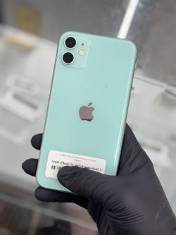 iPhone 11 64GB Factory Unlocked 