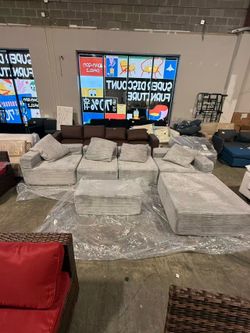 Frameless 6 pcs couch grey ($400)