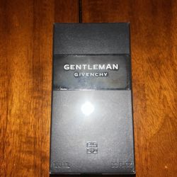 Men designer cologne 