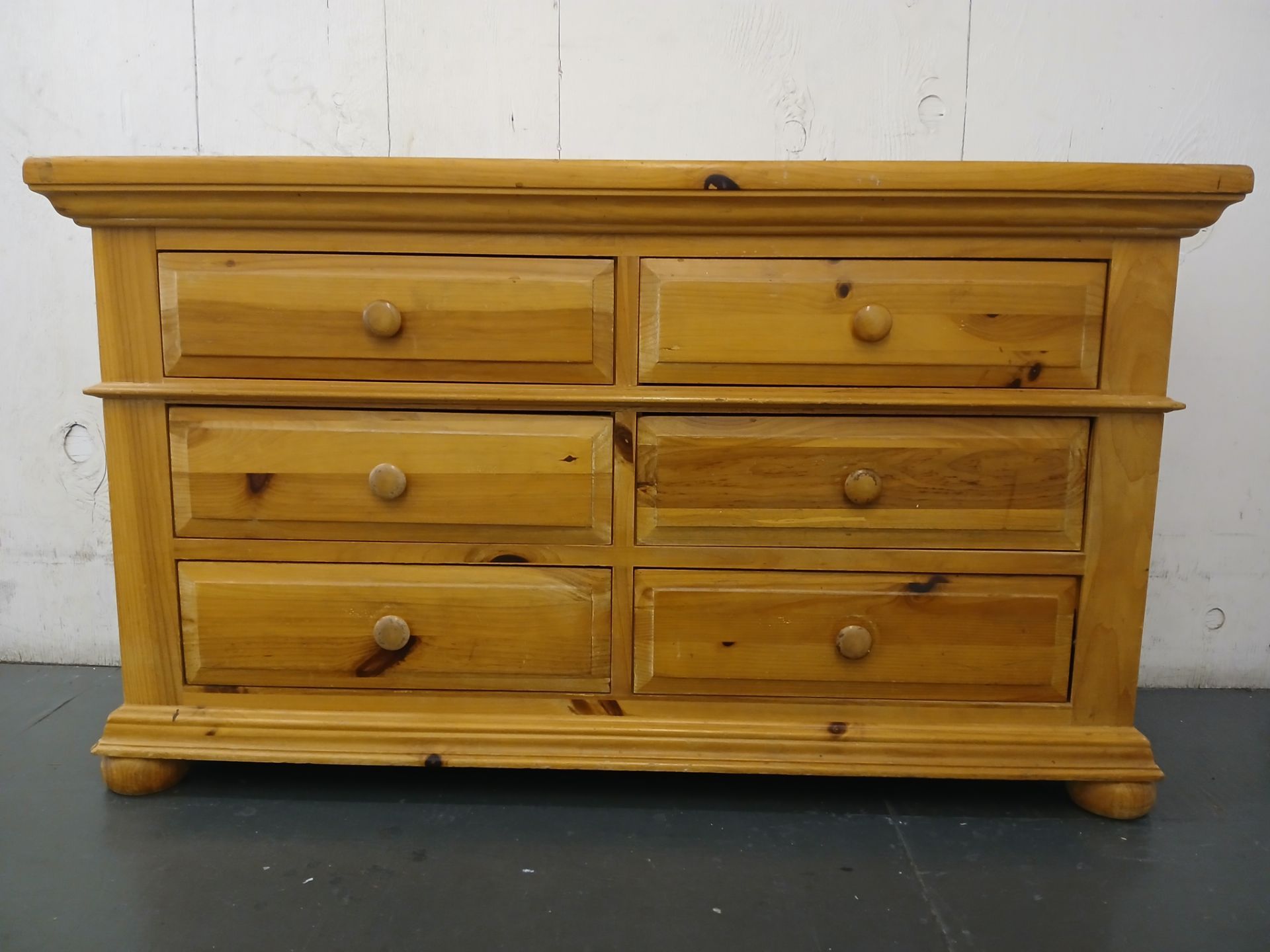 Broyhill 6 Drawer Dresser