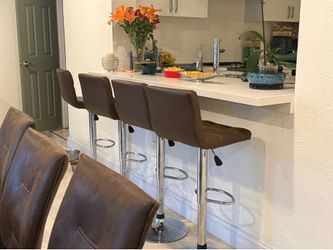 Counter chairs or Bar stools (4)