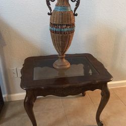 Coffee Table And Vase
