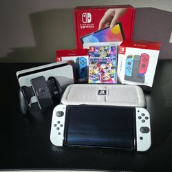 Nintendo Switch OLED+Game+Extras(Please Read Description)