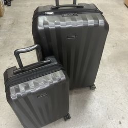 Ricardo Luggage Set (Large + Carry-On)