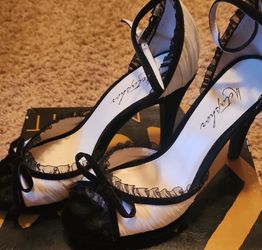 Dress shoes mint condition only worn once for a wedding