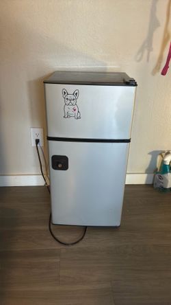 New mini fridge with lock