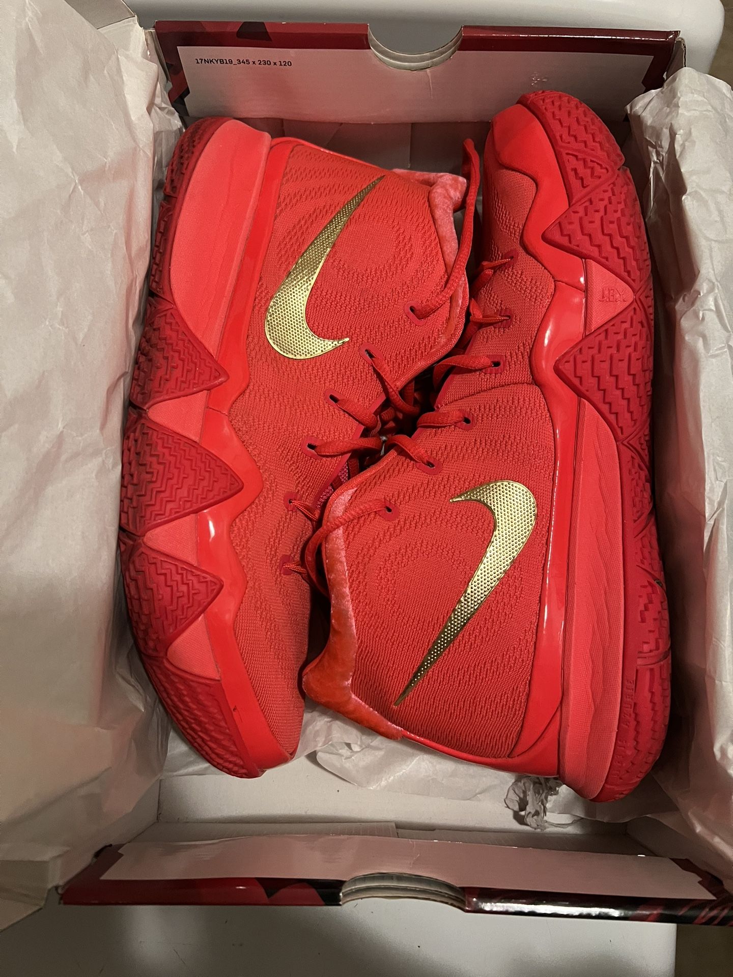 Nike Kyrie Red Carpet