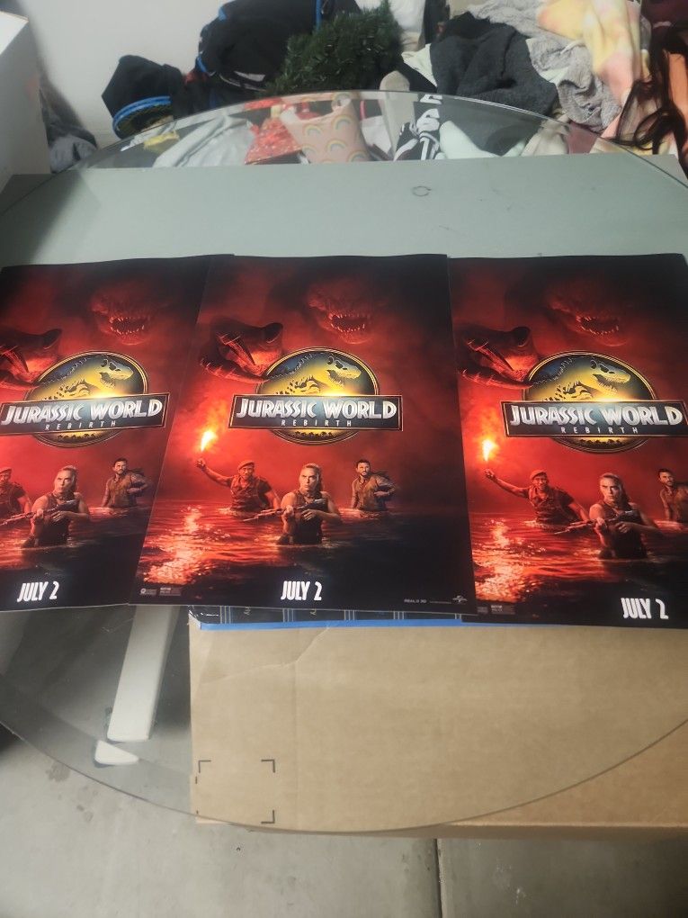 Jurásicc World Rebirth Poster 17x11