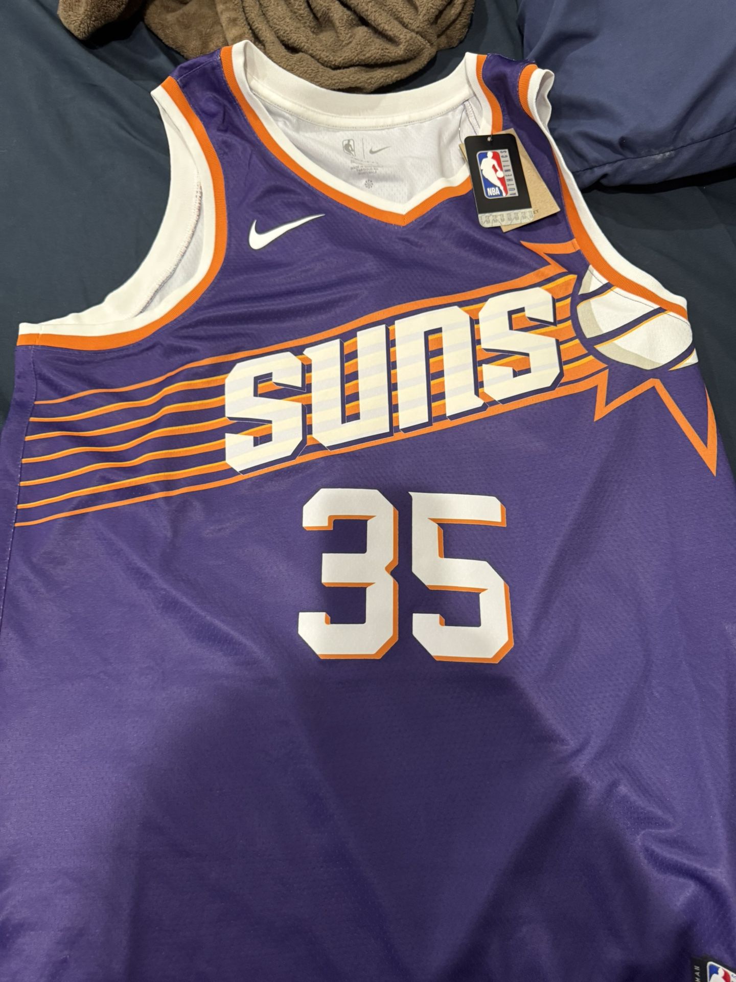 Brand New Sighed KD Nike Jersey - Size XL- 200$