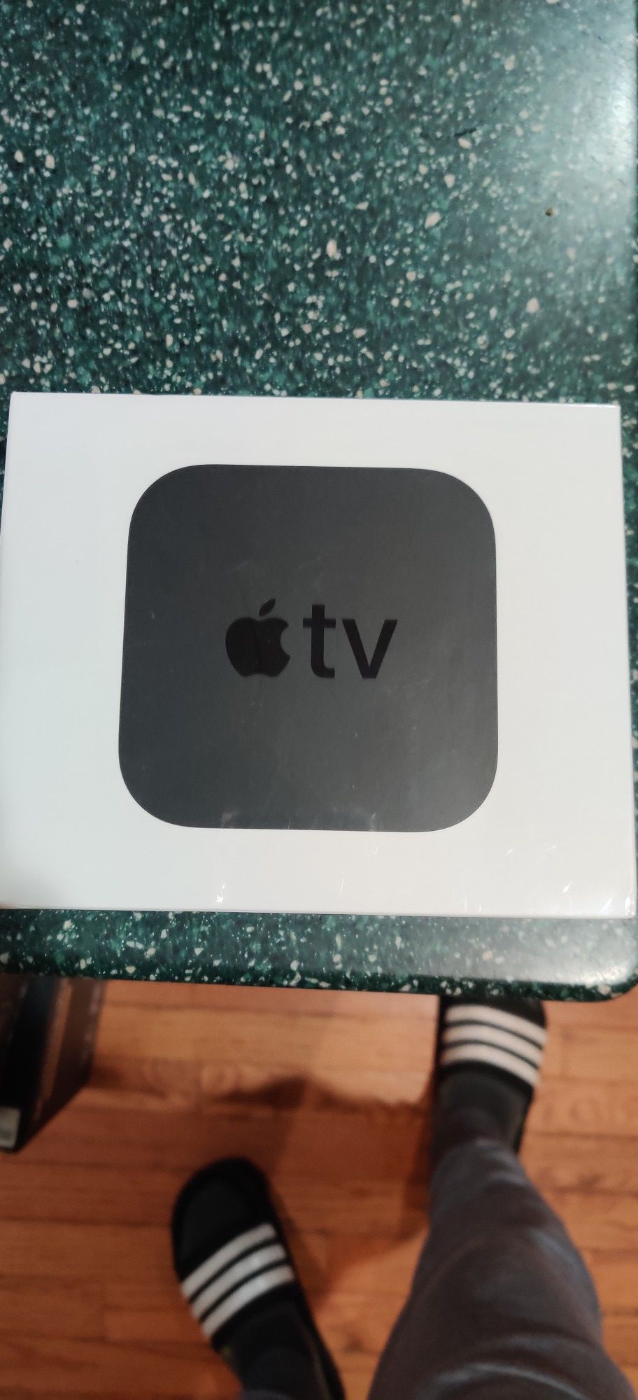 Brand New Apple TV (32gb)