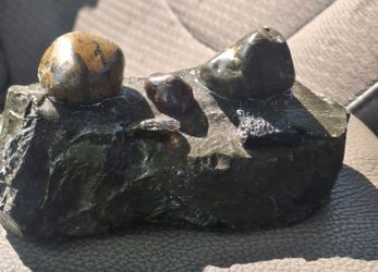 Stone Decoration 