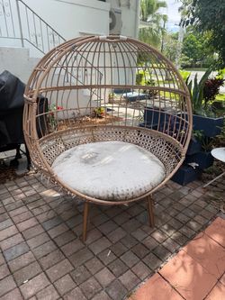 Round Outdoor Patio Chair