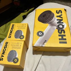 Synoshi Power scrubber With two unused heads