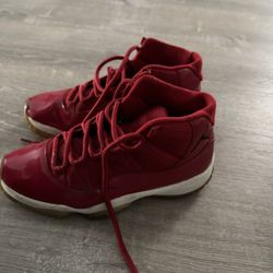 Jordan 11s