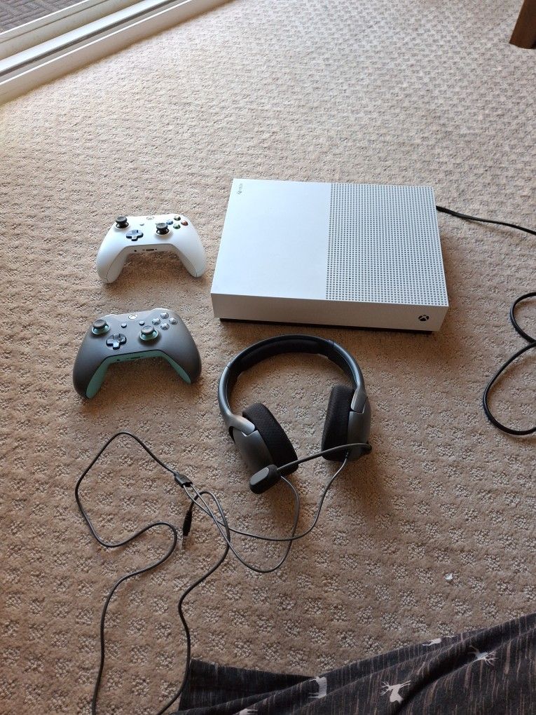 Xbox One S, Two Controllers, And Headset