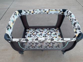 portable baby crib