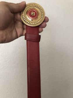 Versace belt $150 picked up today only 28-36!!!