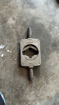 BWP M-1942 Universal Outside Thread Restorer