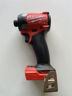 Milwaukee 18v impact drill driver
