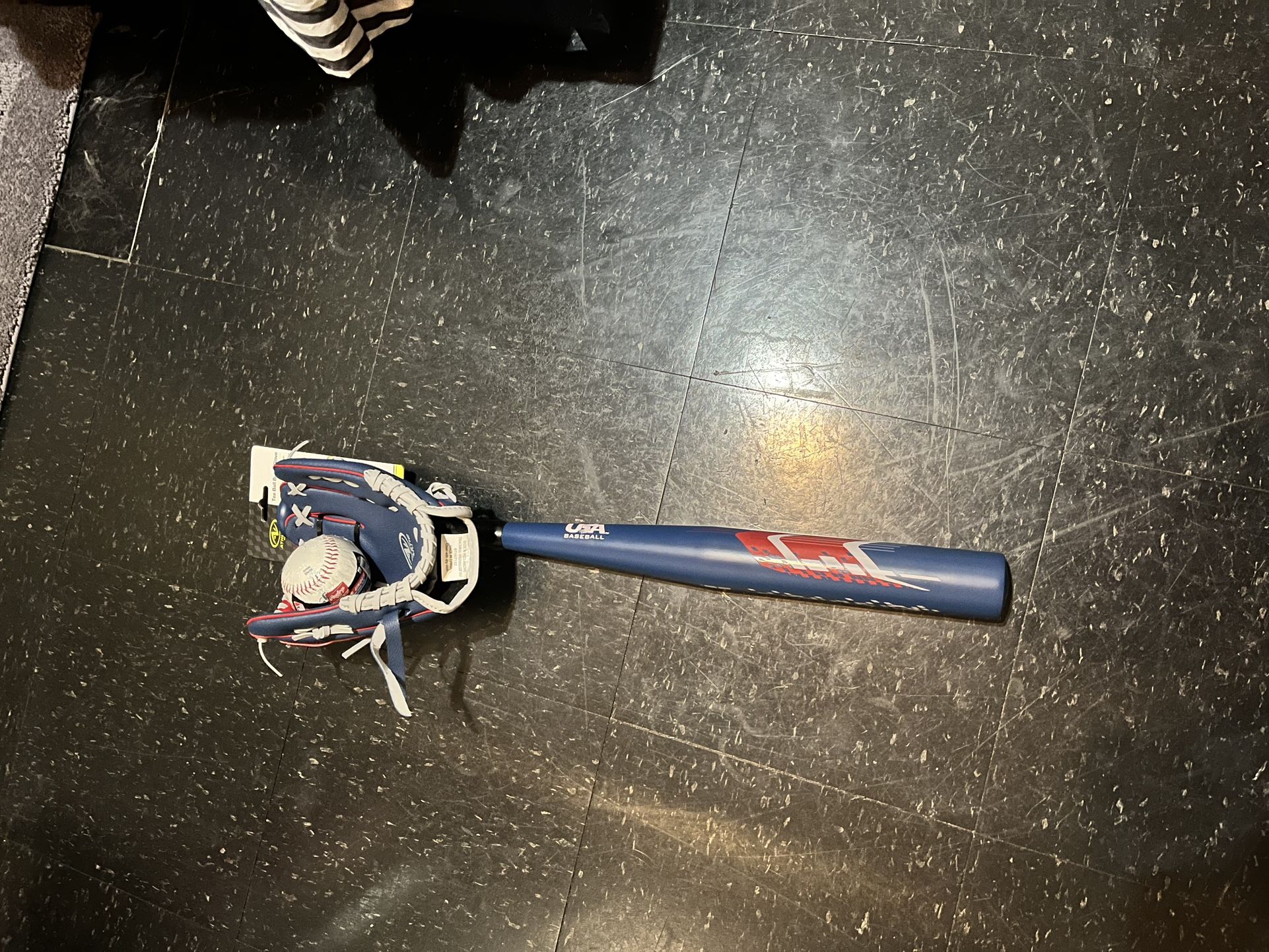 Baseball Bat With Accessories