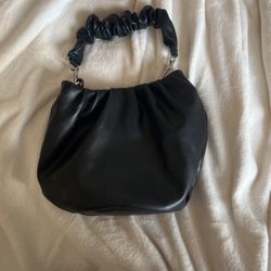 black purse 