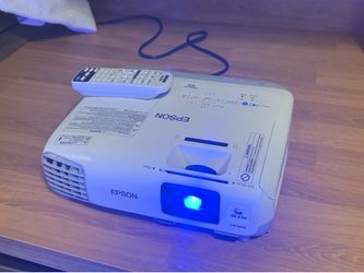 Epson HDMI video TV Movie Projector