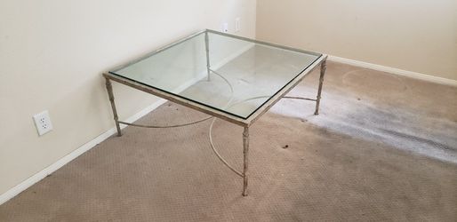 Free Glass Table