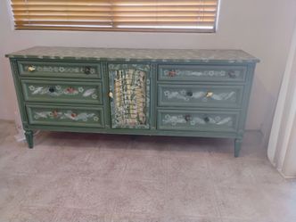 Buffet/Dresser