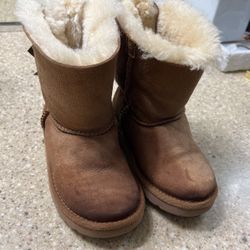 Girls Uggs