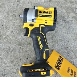 DEWALT Impact 3/8 
ATOMIC 20V MAX Cordless Brushless 3/8 in.Variable Speed Impact Wrench (Tool Only)