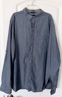 Men's Slim Fit Chambray Button-Down Shirt