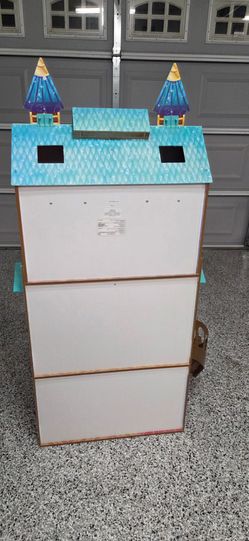 Dollhouse- disney frozen themed