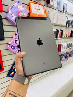 iPad 7th gen 32gb WiFi and LTE