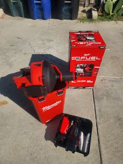 Milwaukee
M18 FUEL 18-Volt Lithium-Iron Cordless Plumbing Drain Snake Auger Kit with w/ CABLE DRIVE & 5/16 in. x 35 ft. Cable