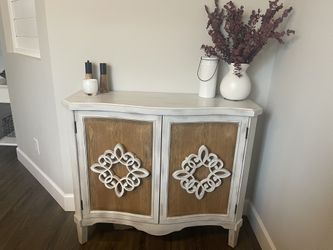 Solid Wood Hutch