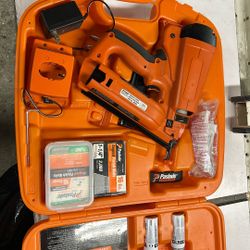 Paslode 16 Gauge Finish Nailer