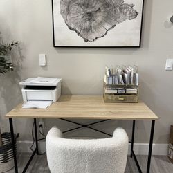 Natural Color Wood Desk With Black Aluminum Legs