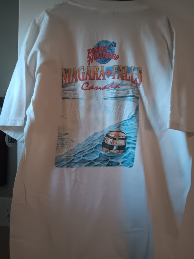 Vintage 90s Planet Hollywood Niagara Falls Tshirt Size Larhe