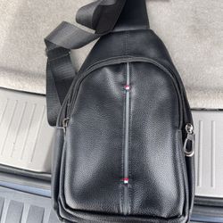 Unisex Cross Bar Pouch 