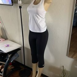 Nike Set  Size Small