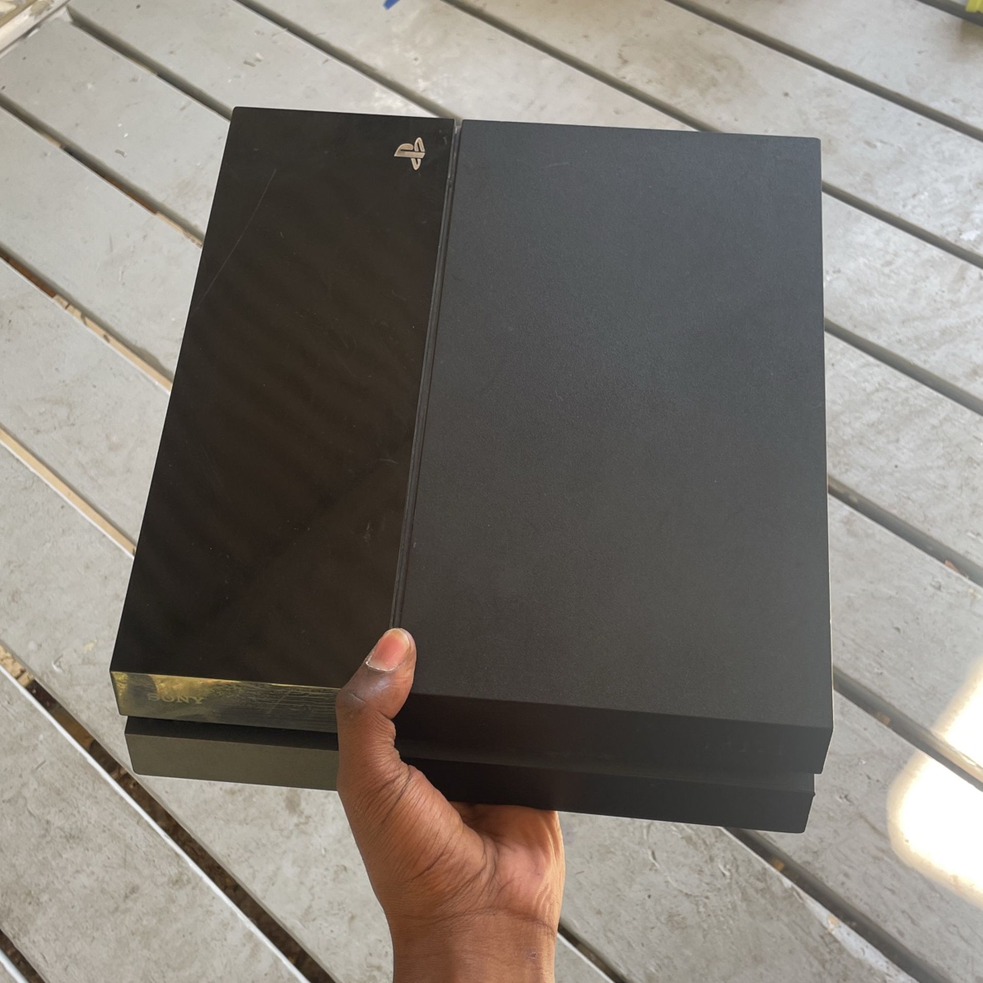 PS4