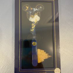 Disney Mickey Main Attraction Peter Pan's Flight Collectors Key 6/12 New
